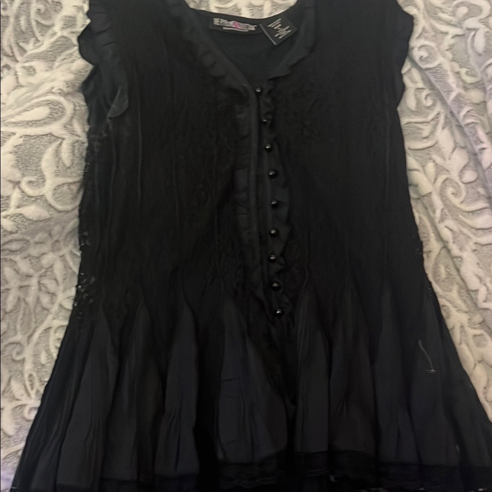 Black Sleeveless Top